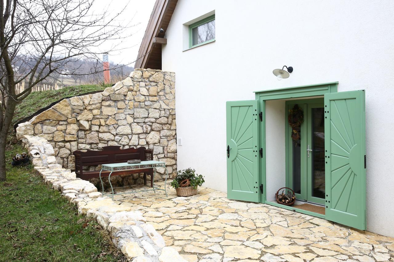 Fuerjes Udvarhaz Vászoly Exterior photo